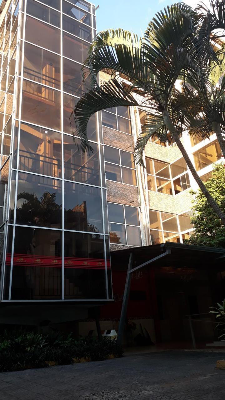 Hotel Del Sur San Lorenzo Exterior photo